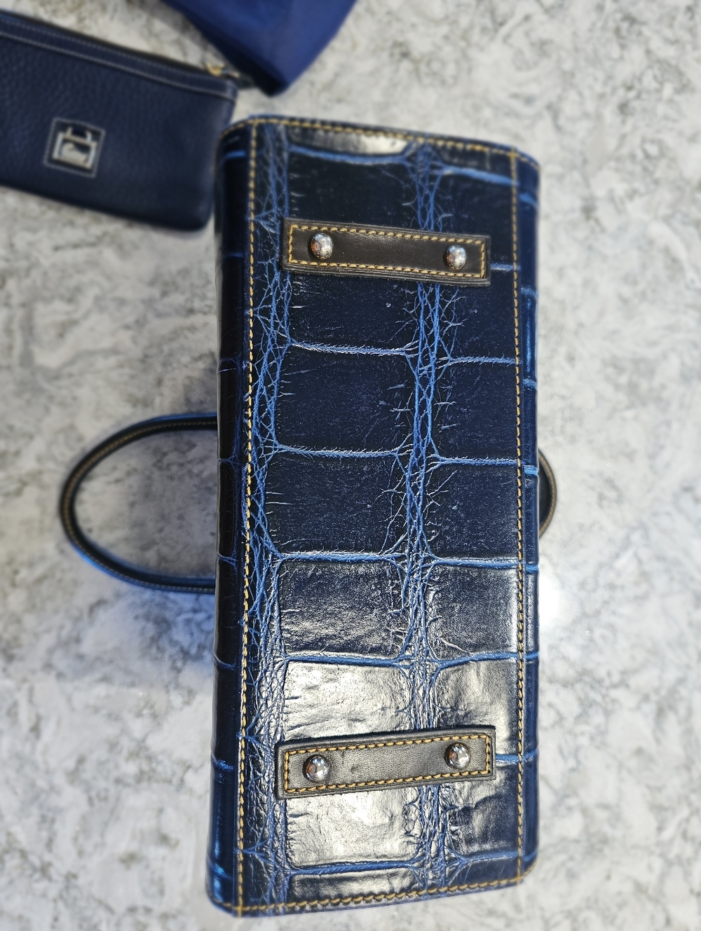 Vintage Dooney & Bourke Janine Leather Tote with Navy Blue Pebble Grain Wristlet - Picture 3 of 11